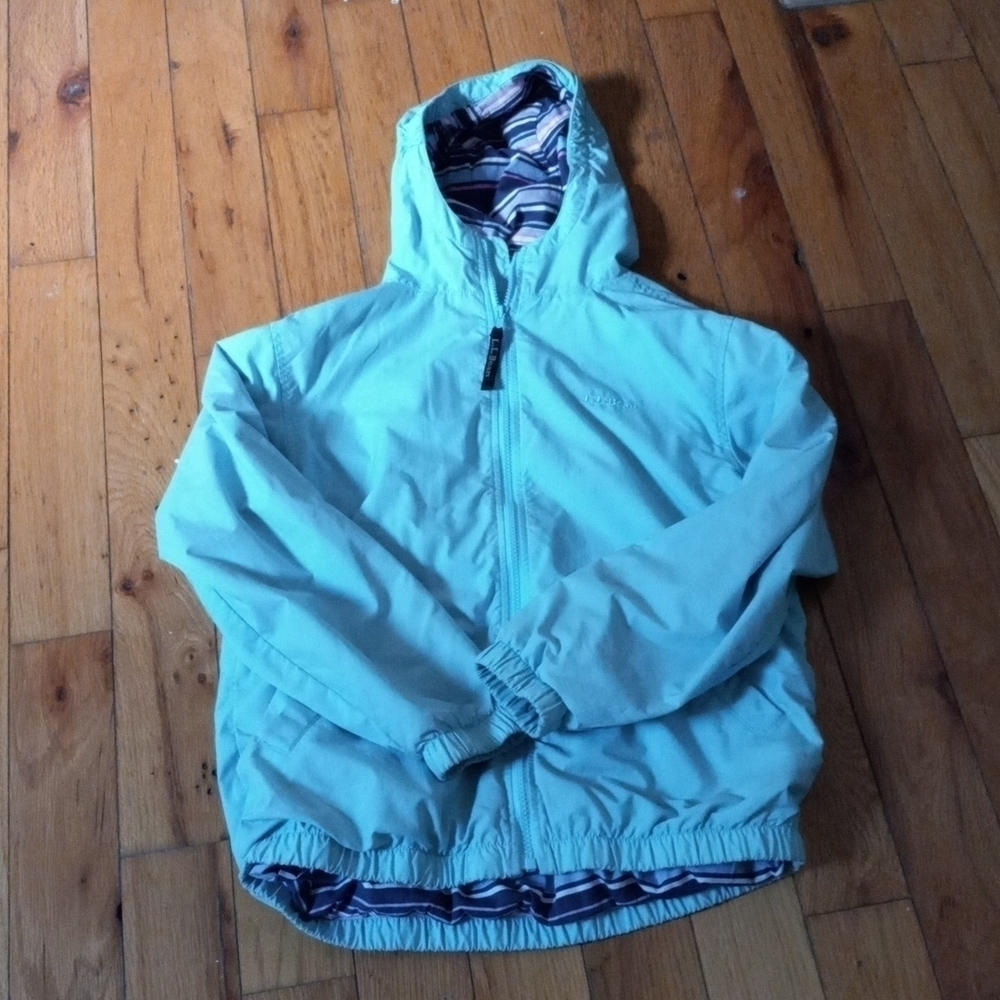 Girl's LLBean Hooded nylon jacket sz 14-16.